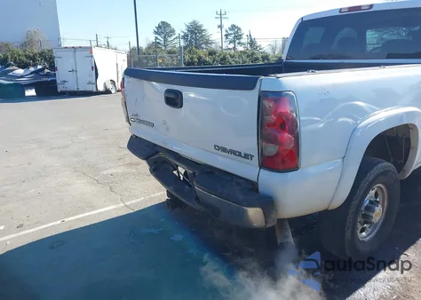 2004 Chevrolet Silverado 2500Hd Ls z USA, uszkodzony, nr VIN 1GCHC29U94E231404